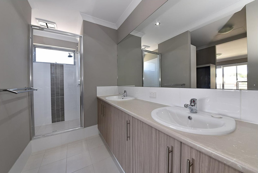 Melbourne Investment Property Bathroom
